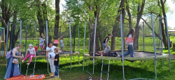 Батутный городок